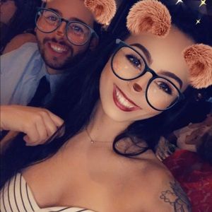 Meet your Posher, Nicolenicole